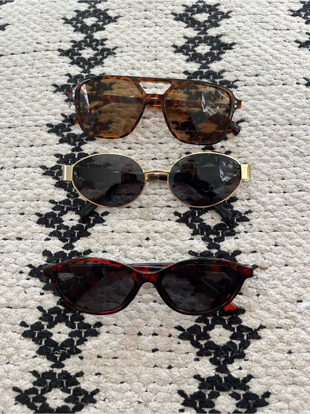 SHEIN Tortoiseshell & Gold Frame Sunglasses Trio - Brown, Black, Dark Red
